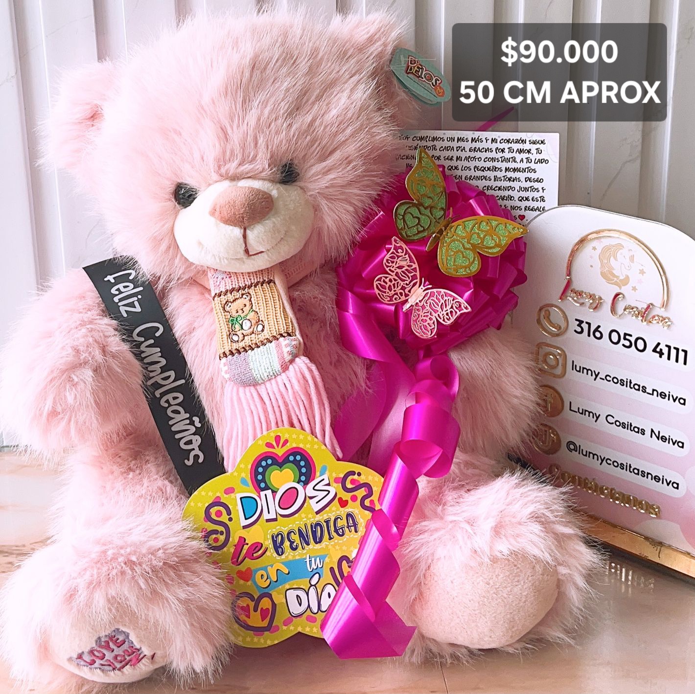 20. PELUCHE DECORADO Y PERFUMADO 🧸CON CINTA PERSONALIZADA 🧸 MOÑO Y CARTA DEDICATORIA. 😍